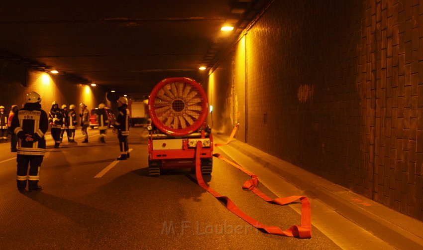 BF Koeln Tunneluebung Koeln Kalk Solingerstr und Germaniastr P236.JPG